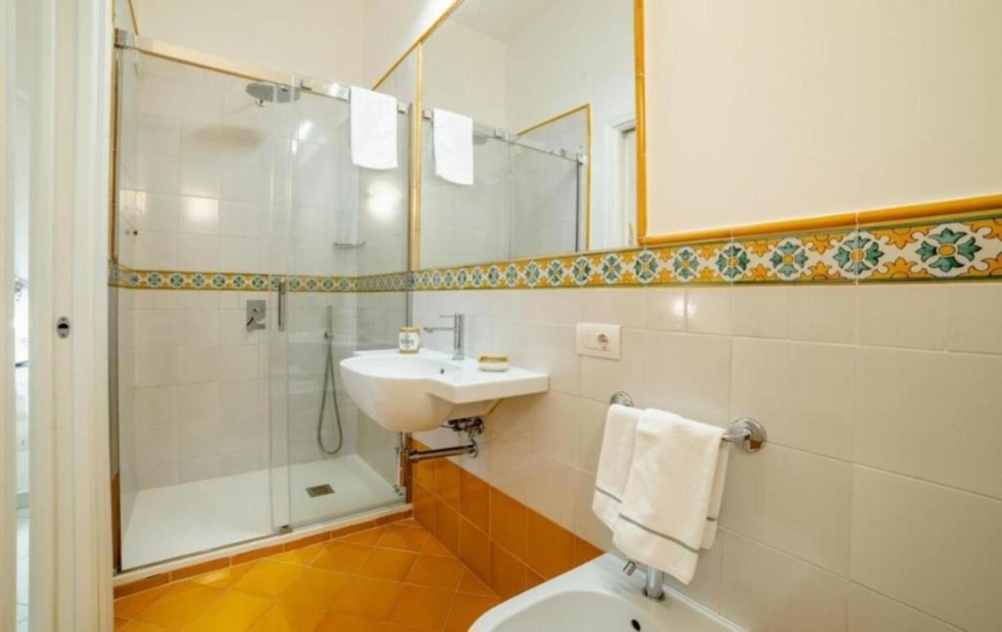 La Dolce Vita Ravello - Two Bedroom Apt With Sea View Terrace Exteriör bild